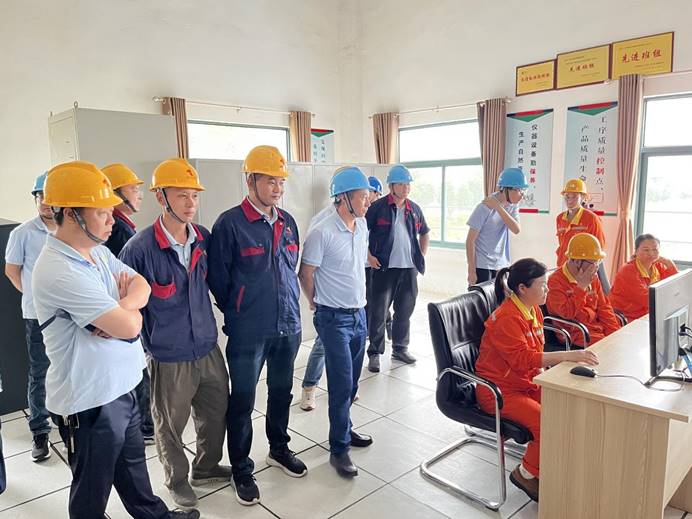 建材公司到廬江礦業(yè)開展5S管理對標(biāo)學(xué)習(xí) 建材公司到廬江礦業(yè)開展5S管理對標(biāo)學(xué)習(xí)